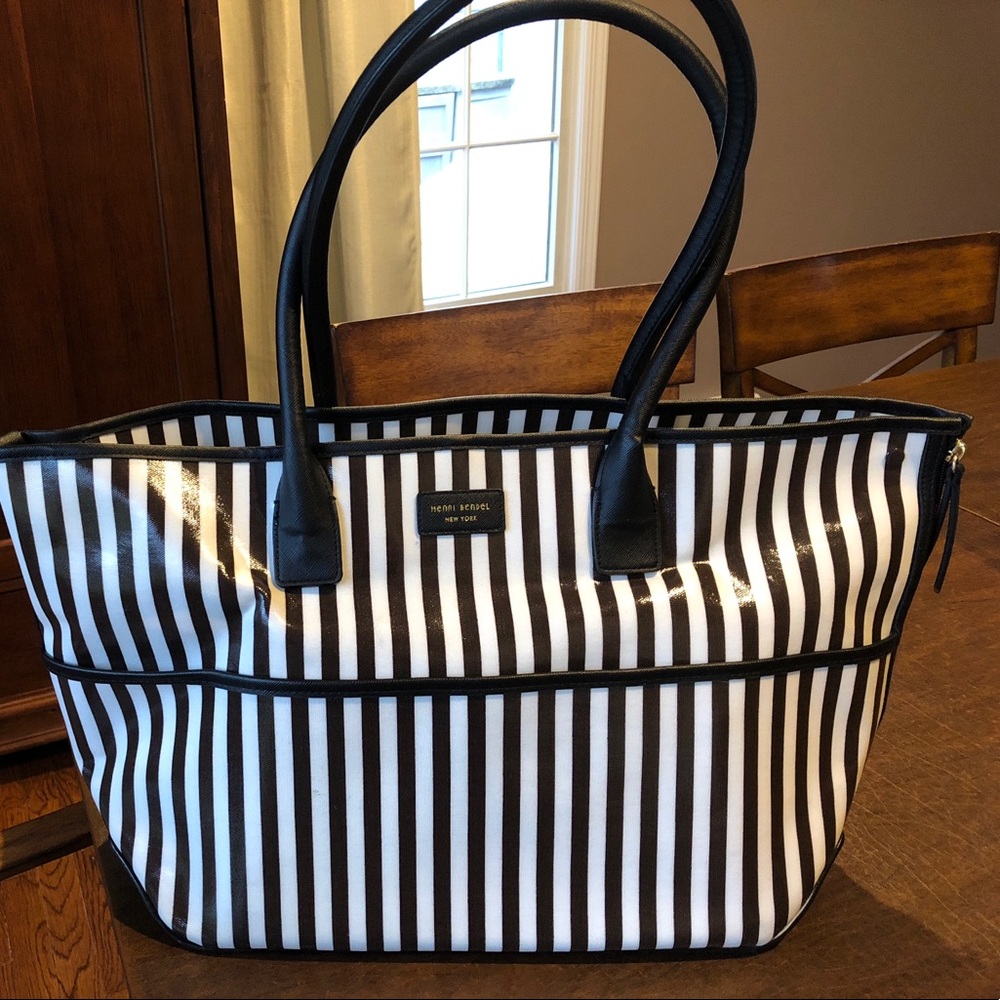 Henri Bendel Dog Purse